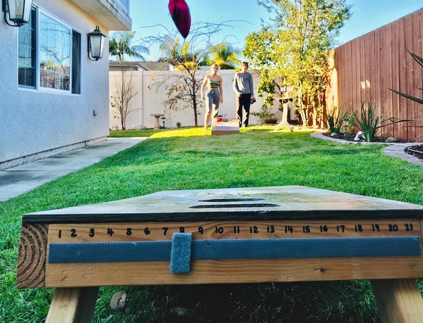 Jouer au cornhole : commencez par les bases